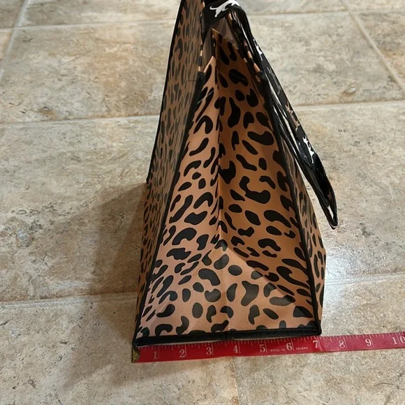 Leopard Print Tote Bag Bundle - Picture 5 of 6